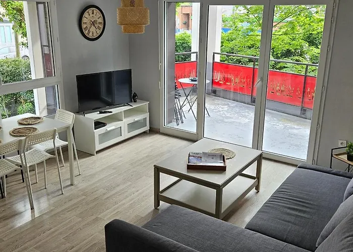 Appartement 2 Chambres Avec Terrasse Et Garage